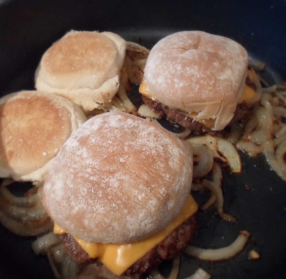 The English Kitchen Onion Pan Burgers